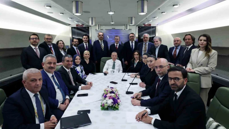 Cumhurbaşkanı Erdoğan: 'CHP, millete bantların arkasına yine neyi sakladıklarını, hangi şaibeli işlere giriştiklerini izah etmek zorundadır'