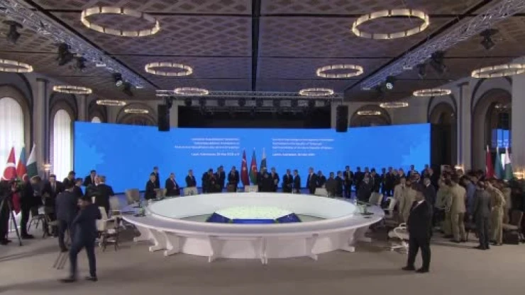 Cumhurbaşkanı Erdoğan: ''Kutuplaşmanın derinleştiği, bloklaşmanın arttığı bugünlerde uluslararası sitemin bir meşruiyet krizine giderek sürüklendiğine şahit oluyoruz''