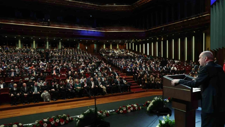 Cumhurbaşkanı Erdoğan: 'millete tepeden bakmayan herkese devlet olarak elimizden gelen desteği sağlıyoruz'