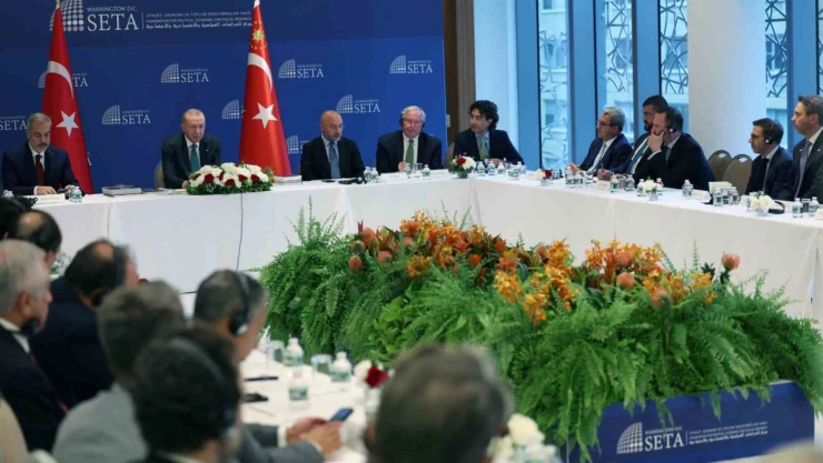 Cumhurbaşkanı Erdoğan,  SETA eşgüdümünde ABD'li düşünce kuruluşu temsilcileriyle bir araya geldi
