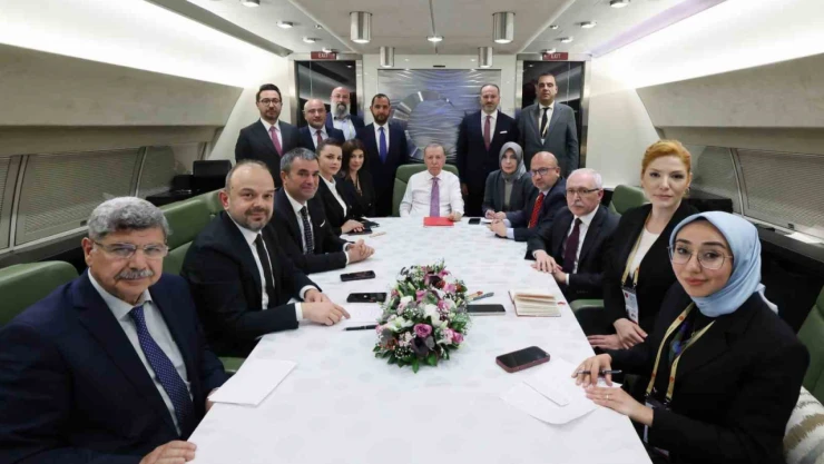 Cumhurbaşkanı Erdoğan: 'Yeni anayasayı ülkemiz için istiyoruz, benim aday olma gibi bir derdim yok'