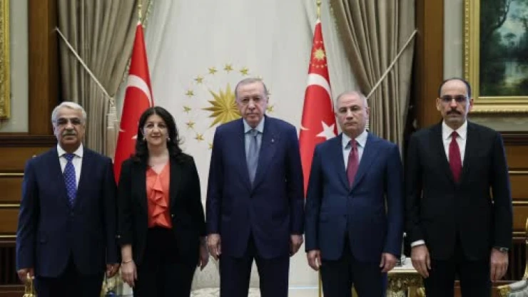 Cumhurbaşkanı Recep Tayyip Erdoğan, DEM Heyetini Cumhurbaşkanlığı Külliyesi'nde kabul etti.