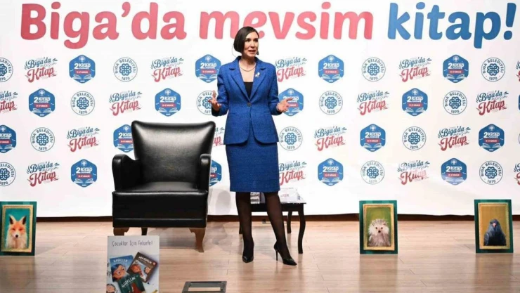 Deniz Alter, Biga Kitap Festivali'nde okurlarıyla buluştu
