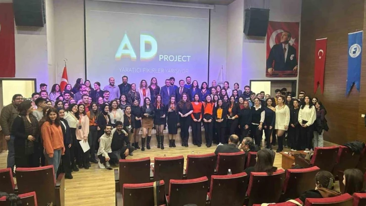 Depremde ölen arkadaşlarının ismiyle katıldıkları yarışmada 2. oldular