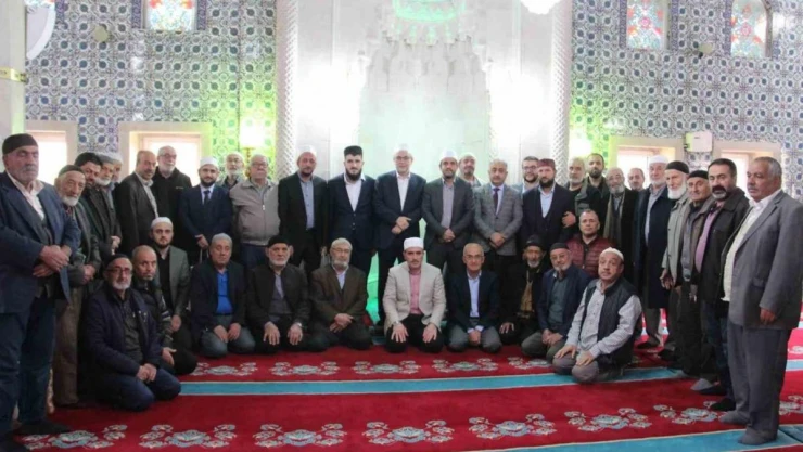 Din görevlileri hafızlıkta yarıştı