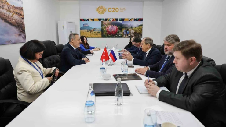 Dışişleri Bakanı Fidan, Rusya Dışişleri Bakanı Lavrov ile görüştü