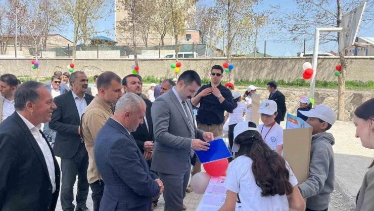 Diyadin'de 4006 TÜBİTAK Bilim Fuarı