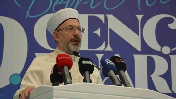 Diyanet İşleri Başkanı Erbaş: 'Yeni medya mecralarında algı çoğu zaman gerçeğin önüne geçebilmekte'