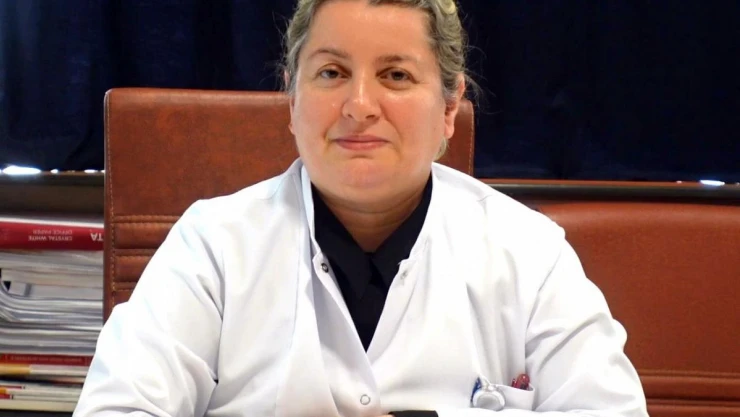 Doç. Dr. Uğur, 'Hormon sağlığı için özellikle sebze ve meyve ağırlıklı olacak şekilde beslenmeliyiz'