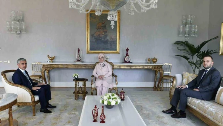 Emine Erdoğan, Azerbaycan Cumhurbaşkanı Yardımcısı Alekberov ile görüştü