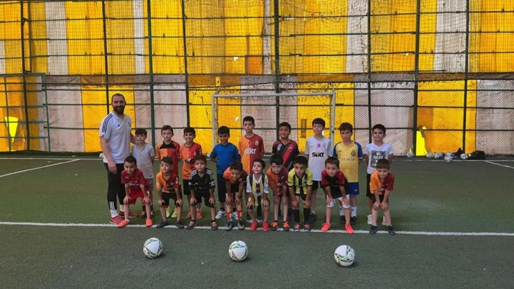 Erzincan Belediyesi'nin yaz spor okulları başladı