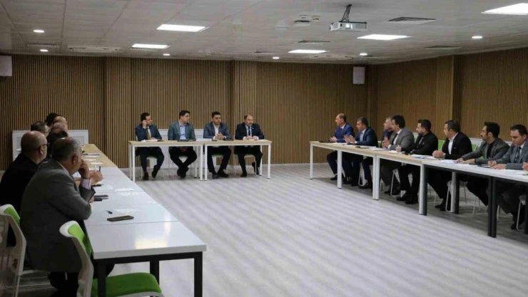 Erzincan Toplu Sera Bölgesi ve Tulum Peyniri Tesisi ile ilgili toplantı yapıldı