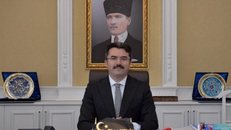 Erzurum Valisi Okay Memiş 'Vakıflar sosyal devletin temel unsurlarından biridir'