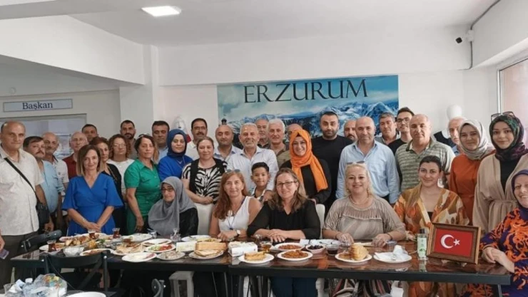 Erzurumlular Derneği Düzce'de Erzurum'u tanıttı