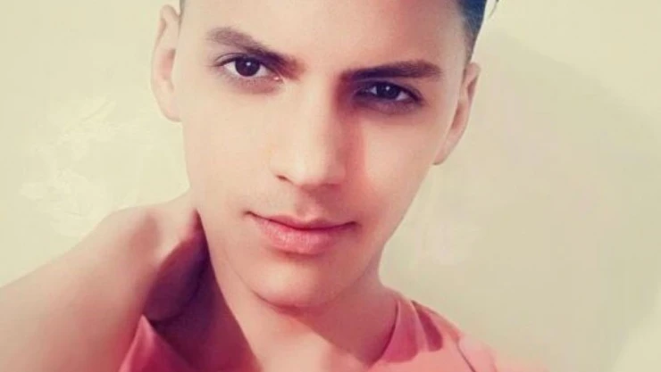 Eşyalarını kullandığı gerekçesiyle kardeşini bıçakladı