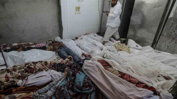 Gazze'de can kaybı 42 bin 10'a yükseldi