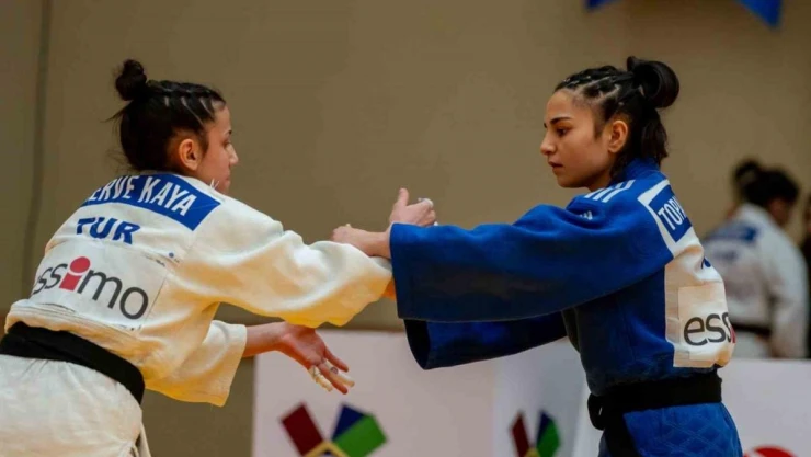 Gemlik Belediyespor'lu Edanaz Avrupa üçüncüsü oldu