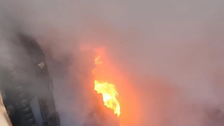 Hatay'da evde çıkan yangını itfaiye ekipleri söndürdü