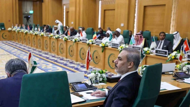 İİT'den İsrail'in uluslararası teşkilatlara üyeliğinin askıya alınması çağrısı