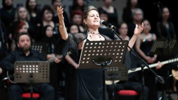 İnsan, Toprak ve Göç temalı konser izleyenleri etkiledi