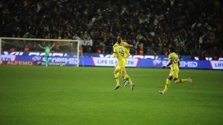 İrfan Can Kahveci, 11. golünü attı