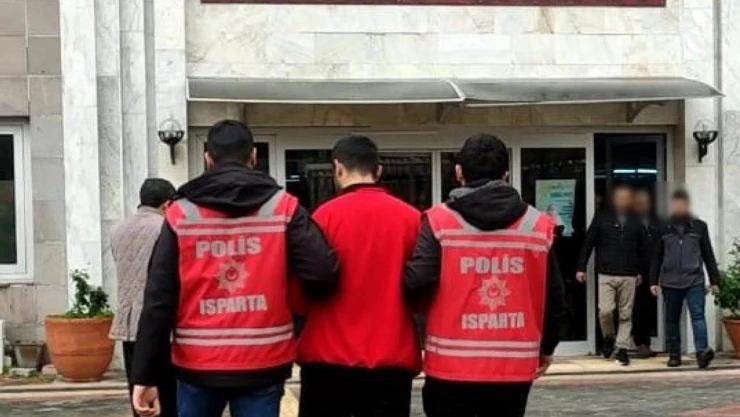 Isparta'da 35 yıl hapis cezasıyla aranan şahıs yakalandı