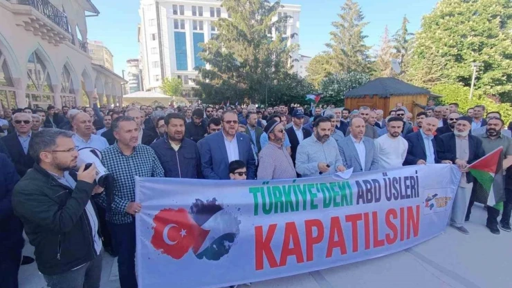 İsrail'in çadır kentteki katliamı Van'da protesto edildi