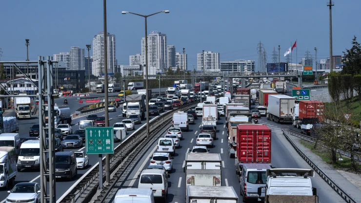 İstanbul Valiliği alınan tedbirlere ek kapanacak yolları açıkladı