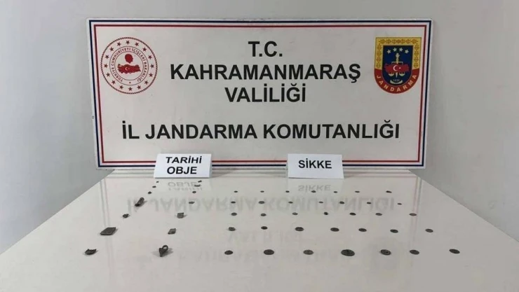 Kahramanmaraş'ta sikke ve tarihi objeler ele geçirildi