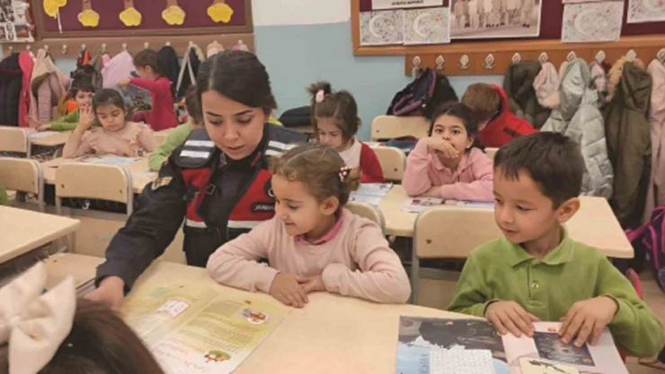 Kanun Ordusu Jandarma sahada eğitim veriyor