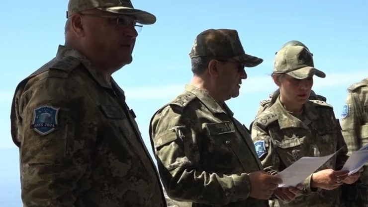 Kara Kuvvetleri Komutanı Orgeneral Bayraktaroğlu, İzmir'de denetlemelerde bulundu