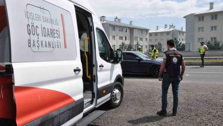 Kars'ta düzensiz göçmene geçit yok