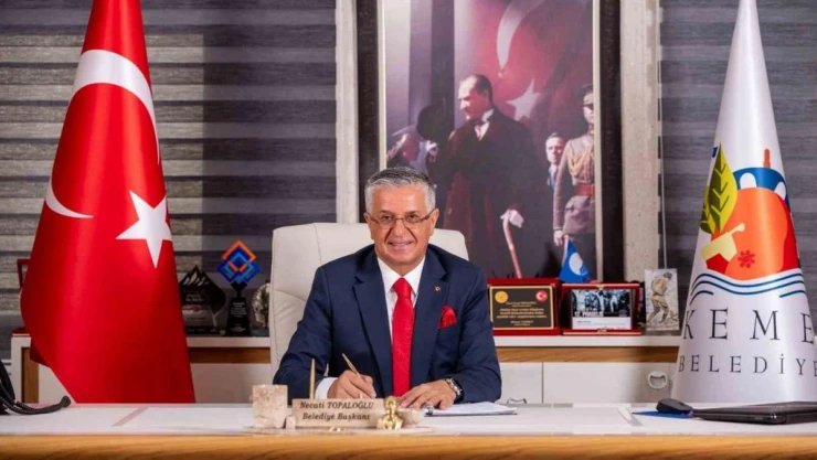 Kemer'de aynı salonda tiyatro ve sinema olacak