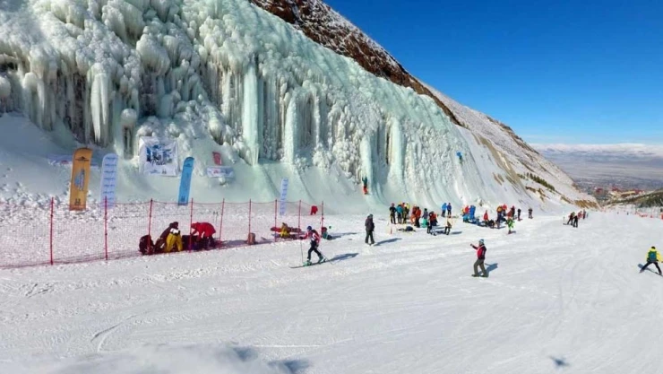 Kış turizminin parlayan yıldızı 'Palandöken'