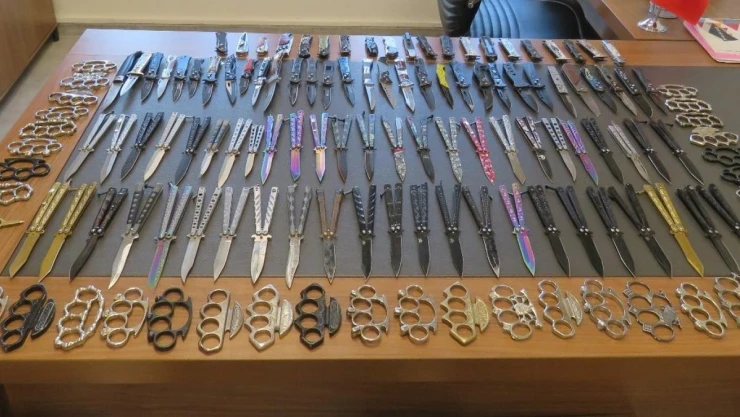 Konya'da polisten kesici ve delici aletlere sıkı denetim