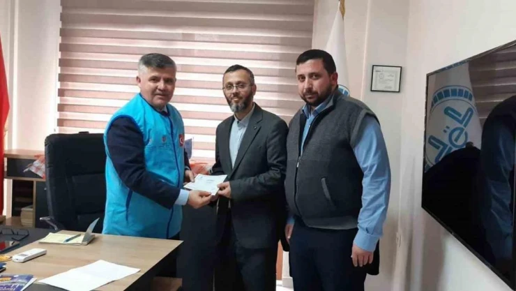 Köyceğiz'de Evleksiz,  Filistin için gönderilen 25 bin TL'yi teslim etti