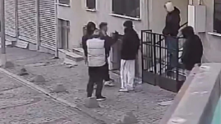 Küçükçekmece'de kanlı biten kız meselesinin yeni görüntü oraya çıktı