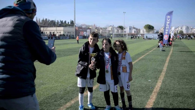 Kuşadası 4 bin 500 sporcuyu ağırladı