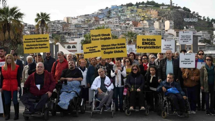 Kuşadası'nda Dünya Engelliler Günü kutlandı