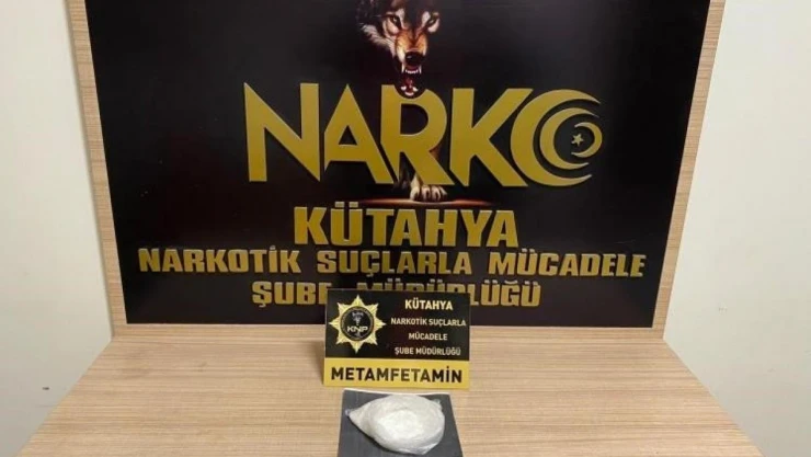 Kütahya'da eşyaları arasında uyuşturucu bulunan İranlı yolcu tutuklandı