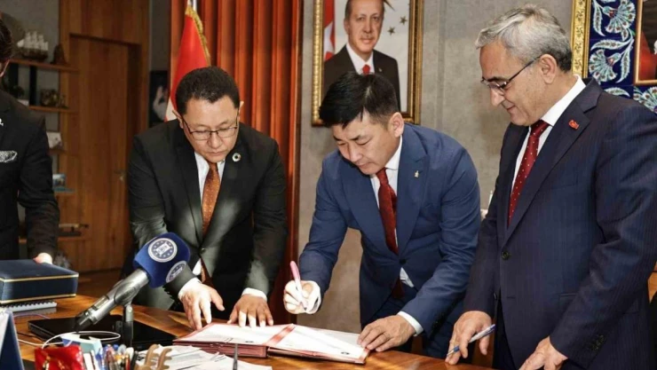 Kütahya, Moğolistan'ın Darkhan kenti ile kardeş şehir oldu
