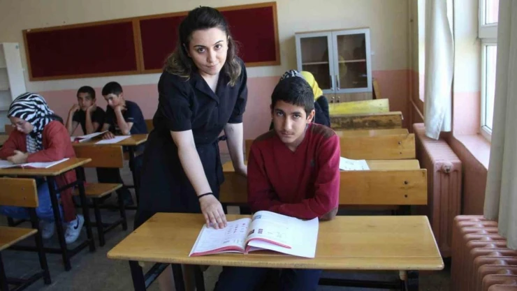 LGS öğretmenlerin başarısını da ortaya çıkardı: O ilçe başarı geleneğini bozmadı