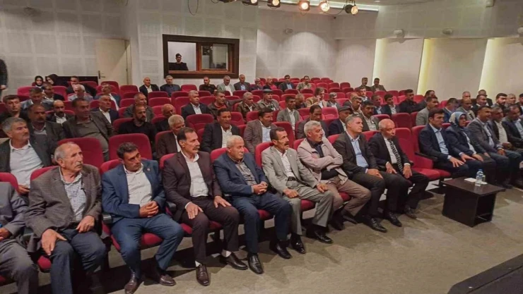 Malazgirt'te 'Köylere Hizmet Götürme Birliği Encümen Seçimi' yapıldı