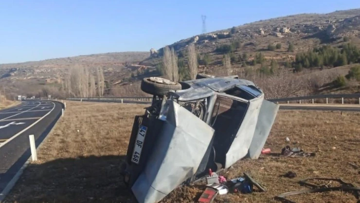 Mardin'de şarampole yuvarlanan otomobilde 1 kişi yaralandı