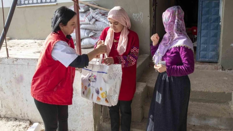 Mersin'de vatandaşlara un desteği
