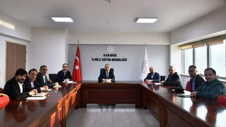 Milli Eğitim'de haftalık değerlendirme toplantısı