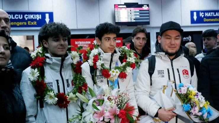 Muhammed Bozdağ'a coşkulu karşılama