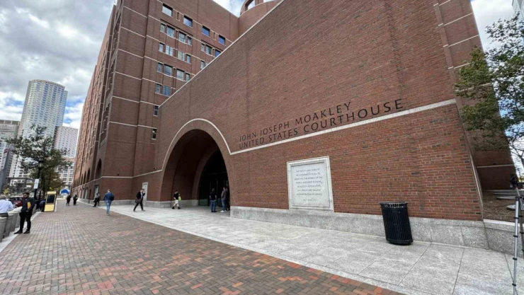 Oğlunu ABD'ye kaçıran Eylem Tok hakim karşısında