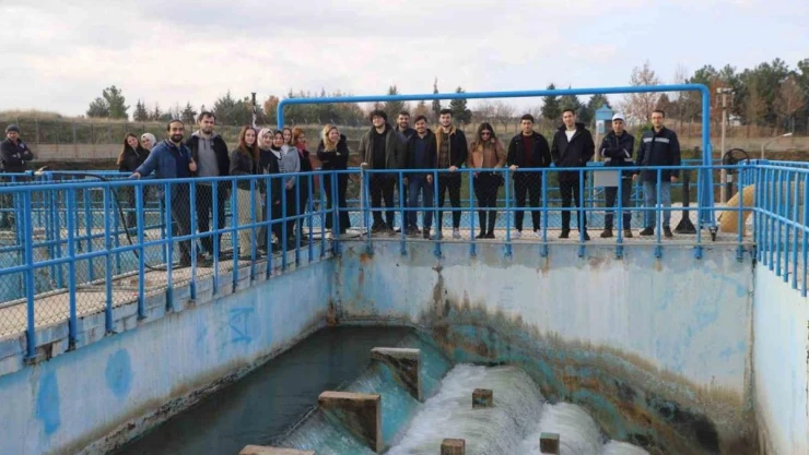 Öğrenciler 'Su Verimliliği Seferberliği' çerçevesinde içme suyu arıtma tesislerini gezdi