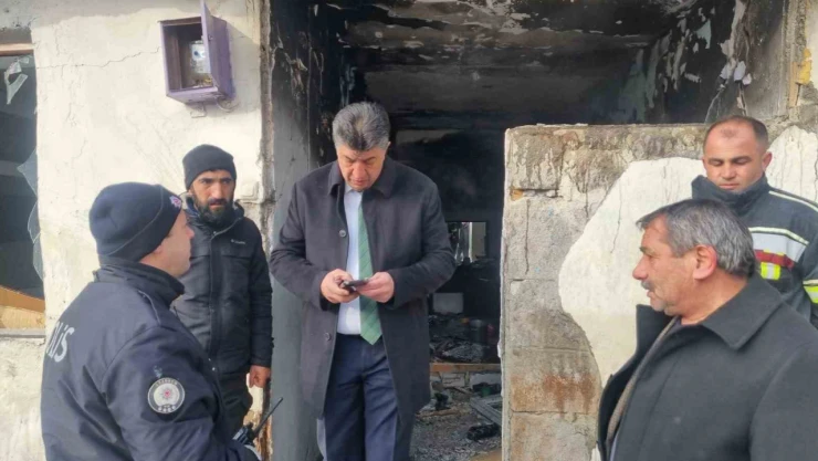 Pasinler'de patlayan mutfak tüpü paniğe neden oldu: 2'si ağır 4 yaralı